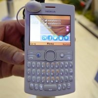 Nokia-Asha-205-hands-on.jpg