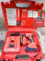 Máy khoan pin Hilti 121A.jpg